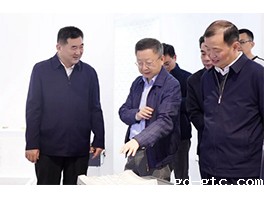 湖北省经信厅党组书记、厅长朱万奎调研点点taptap官网下载科技